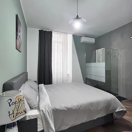 Poetry House #napoetryhouse * Napels